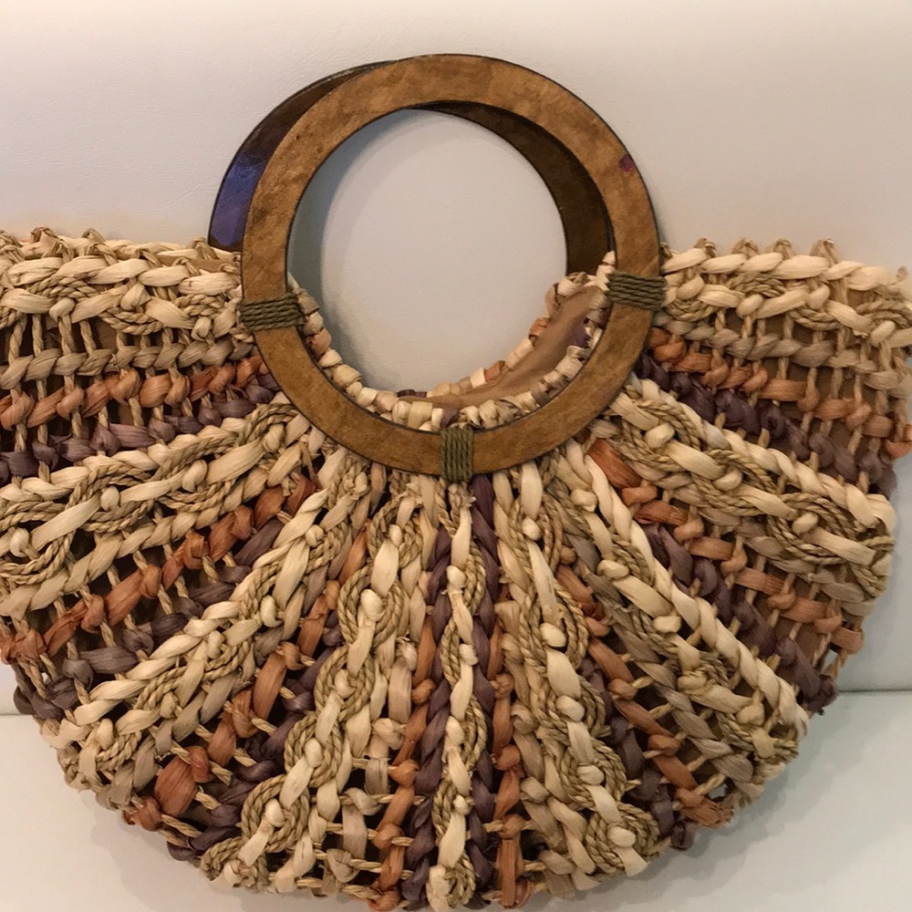 🚫SOLD🚫 Straw Neutral Woven Bag - Picture 2 of 6